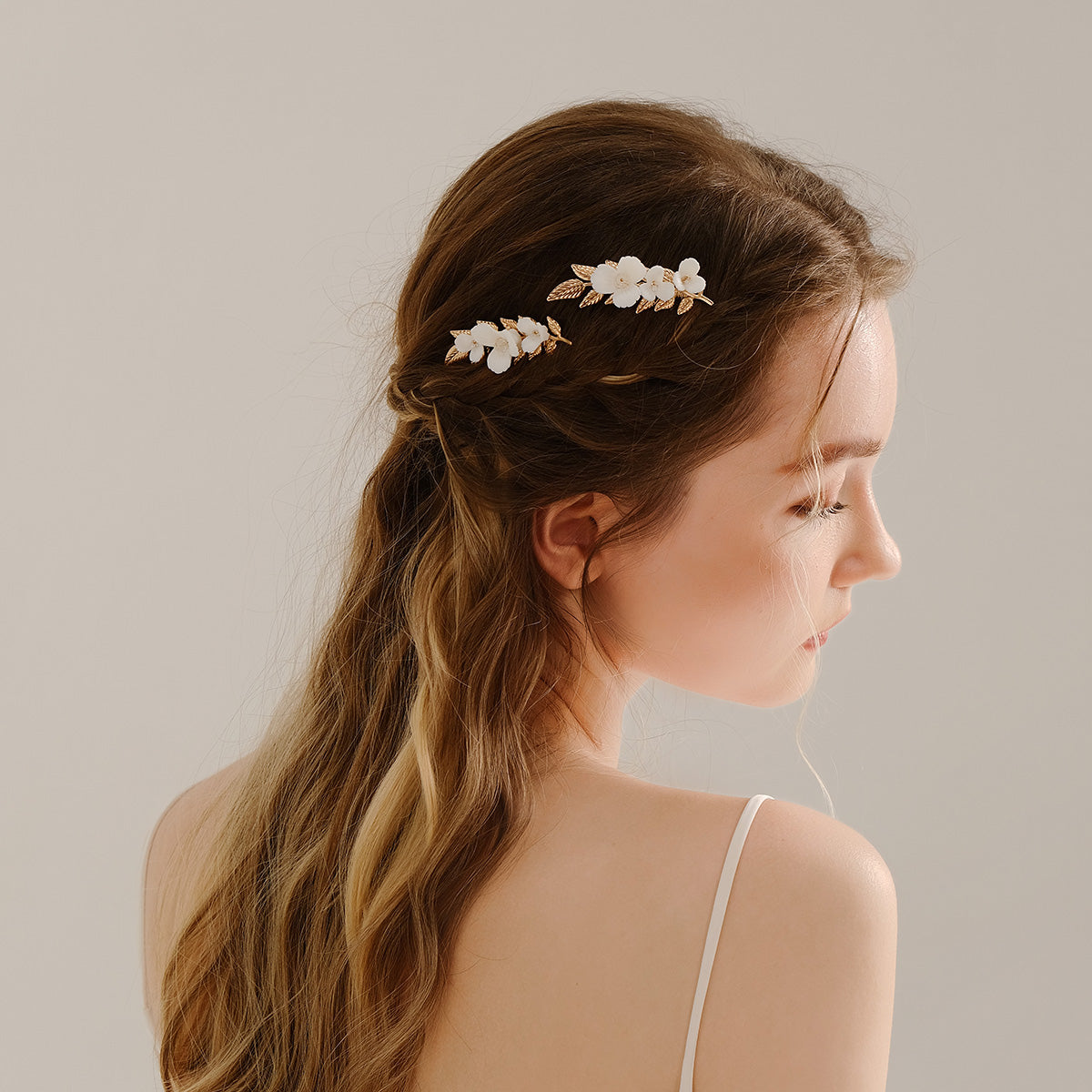 Miallo Simple Handmade Ceramic Flower Hair Combs (2 pcs/park) Exquisite Alloy Leaf Hair Accessories Elegant Women Jewelry HS-J6707G