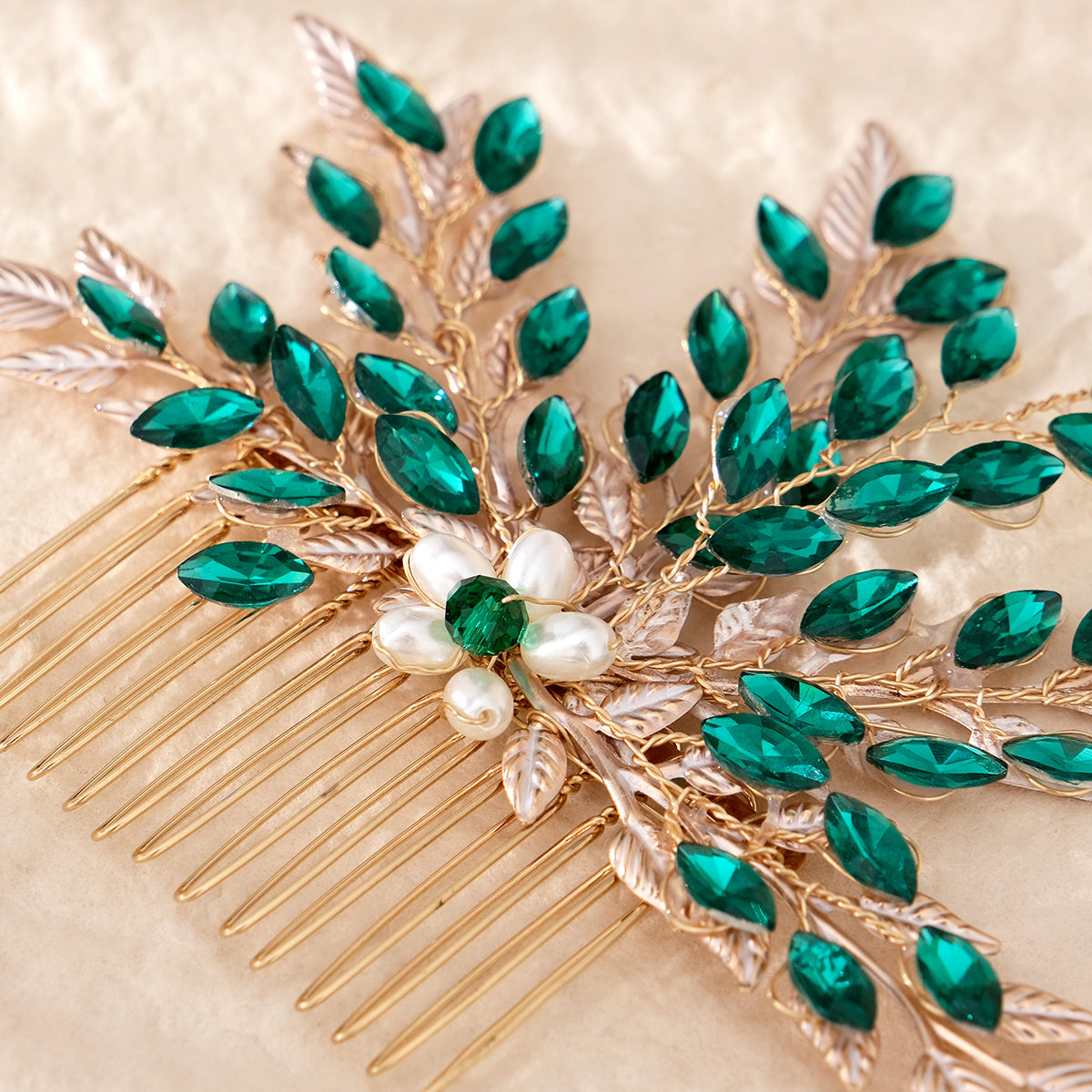 Miallo Fashion Shiny Green Rhinestone and Pearl Handmade Hair Comb Vintage Versatile Hair Accessories HS-J6883