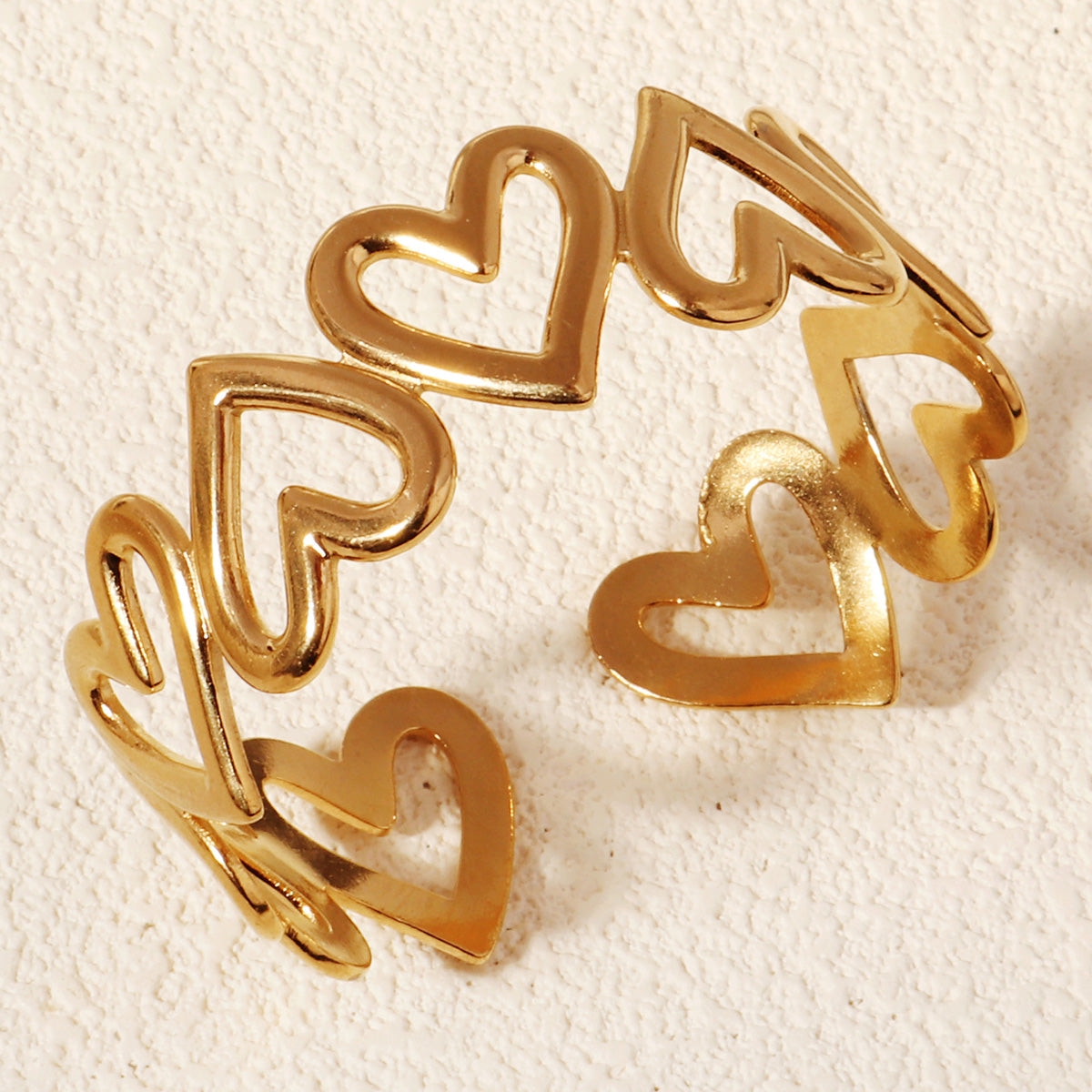 Miallo Fashion 18k Gold Plated Stainless Steel Bracelet Heart Pattern Women Hand Jewelry Cuff Bracelet Girls Accessories BS-J5561G