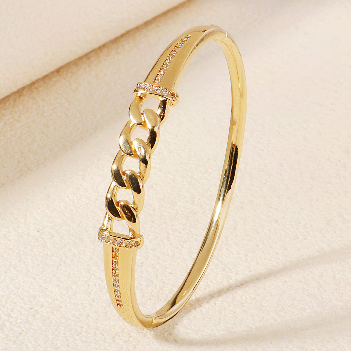 Miallo Simple Inlaid With Cubic Zircon Bangle Chain Pattern Fashion Accessories For Women BS-J5543G