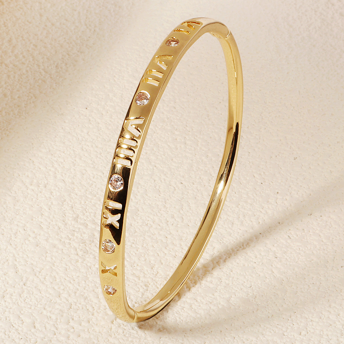 Miallo Vintage Hollowed-out Copper inlaid with Cubic Zircon Roman numerals Bangle Daily Accessories BS-J5529G