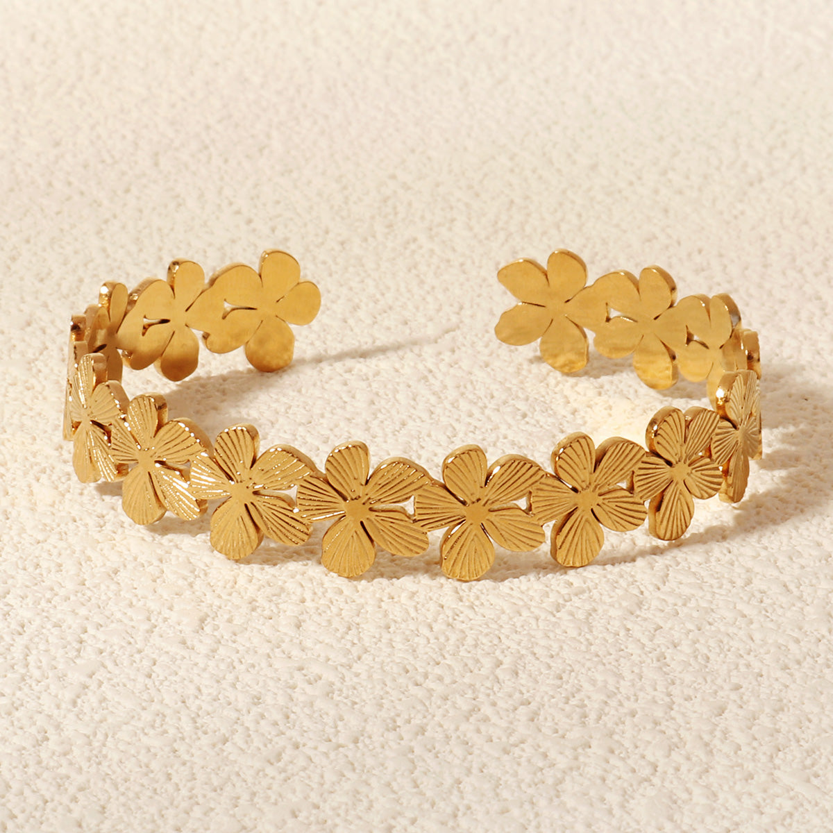 Miallo New Arrival 18K Gold Plated Flower Irregular Cuff Bangles Stainless Steel Jewelry For Women BS-J5569G