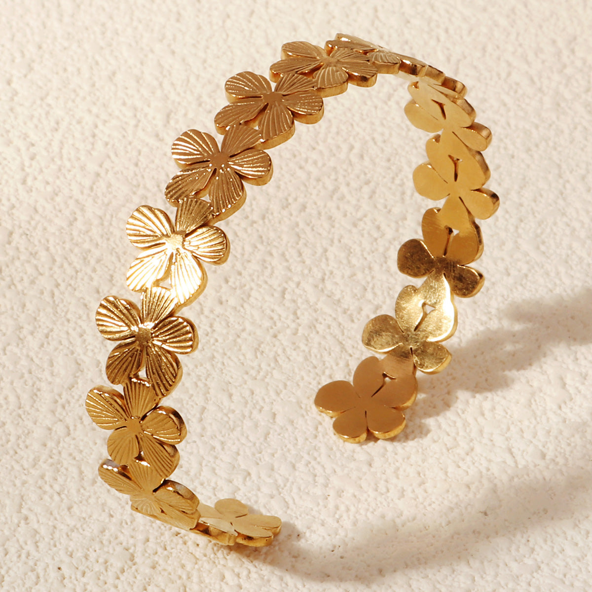 Miallo New Arrival 18K Gold Plated Flower Irregular Cuff Bangles Stainless Steel Jewelry For Women BS-J5569G
