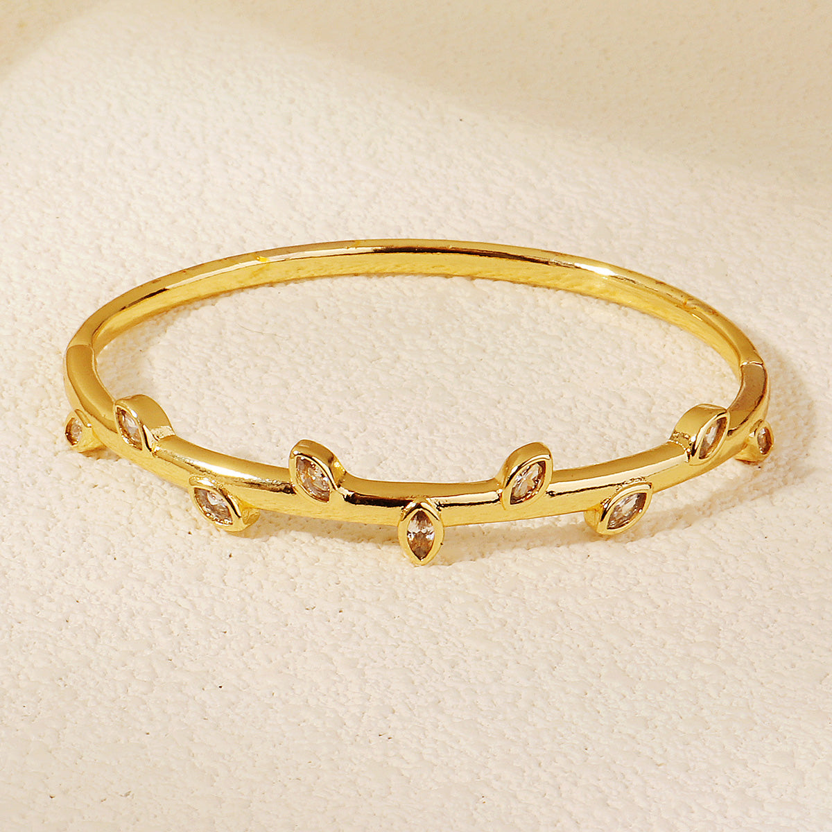 Miallo Minimalist Stylish Copper Inlaid With Cubic Zircon Bangle Shiny Wedding Bride Bracelet For Women BS-J5548G