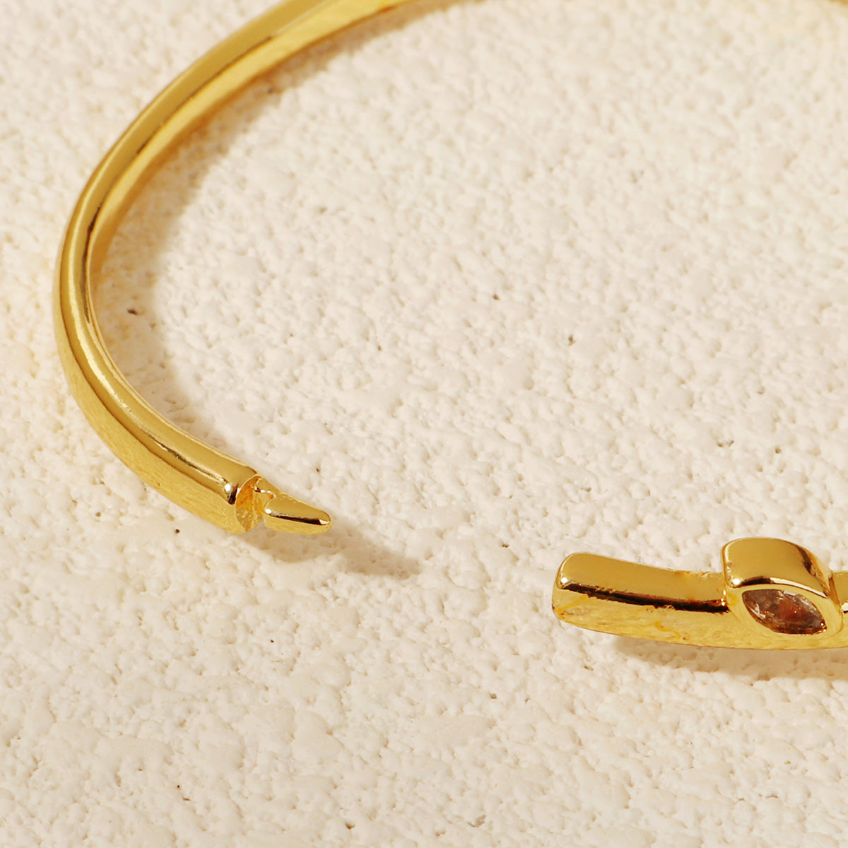 Miallo Minimalist Stylish Copper Inlaid With Cubic Zircon Bangle Shiny Wedding Bride Bracelet For Women BS-J5548G