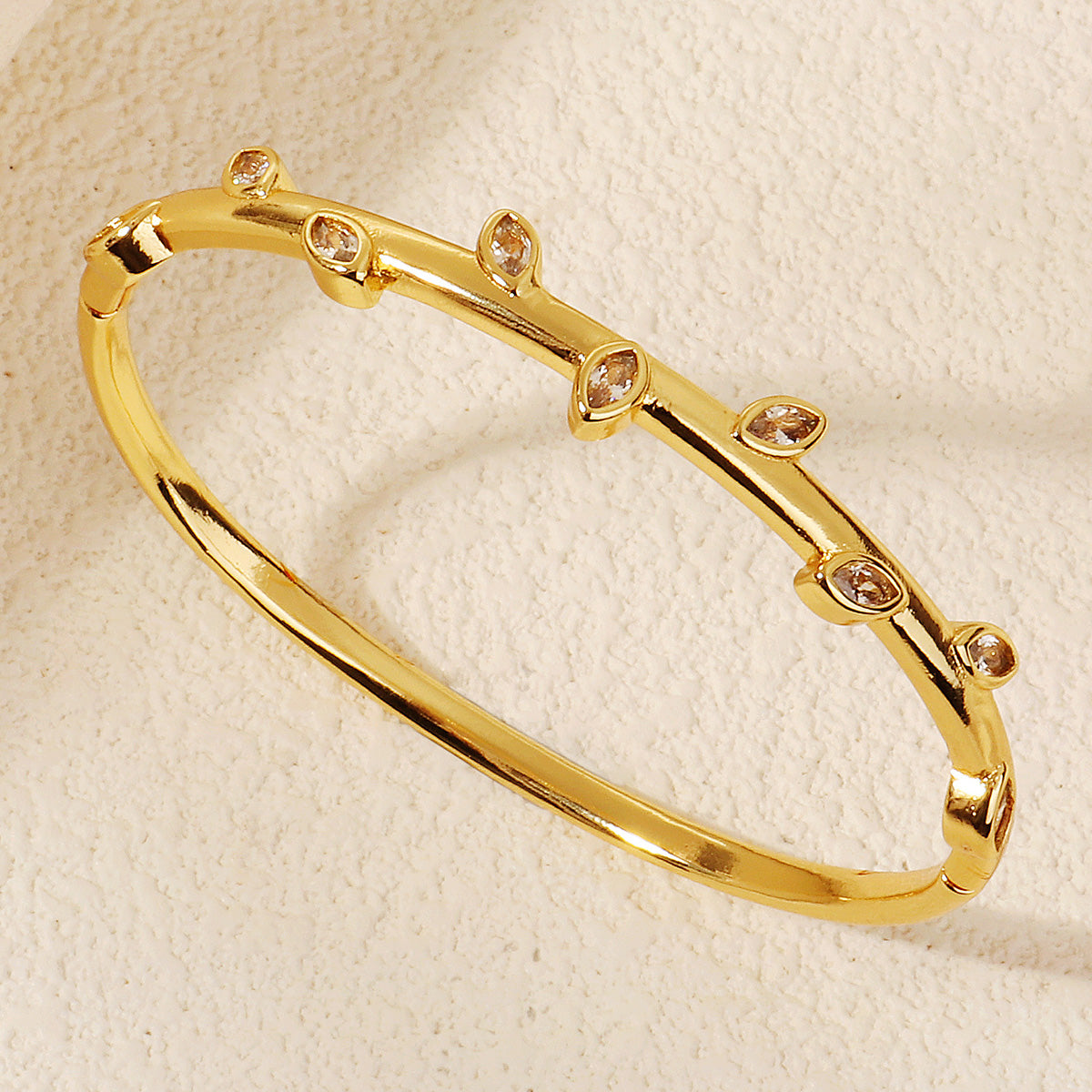Miallo Minimalist Stylish Copper Inlaid With Cubic Zircon Bangle Shiny Wedding Bride Bracelet For Women BS-J5548G