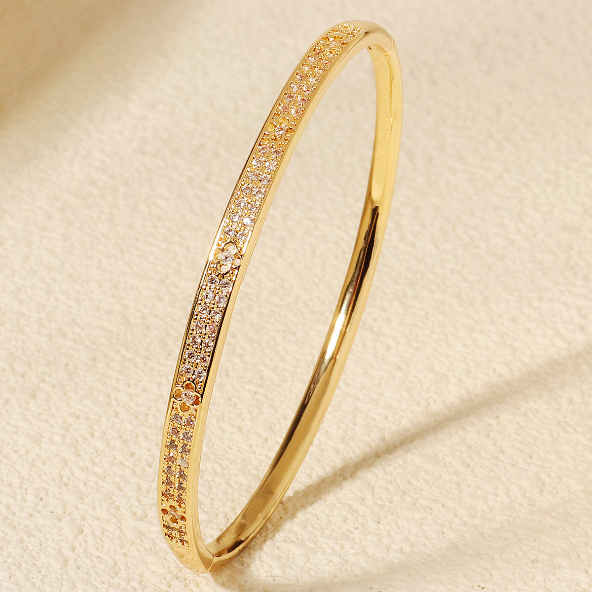 Miallo Trendy Simple Zircon inlay Cutout &nbsp;four-leaf clover bangles fashion women accessories hand jewelry BS-J5588G