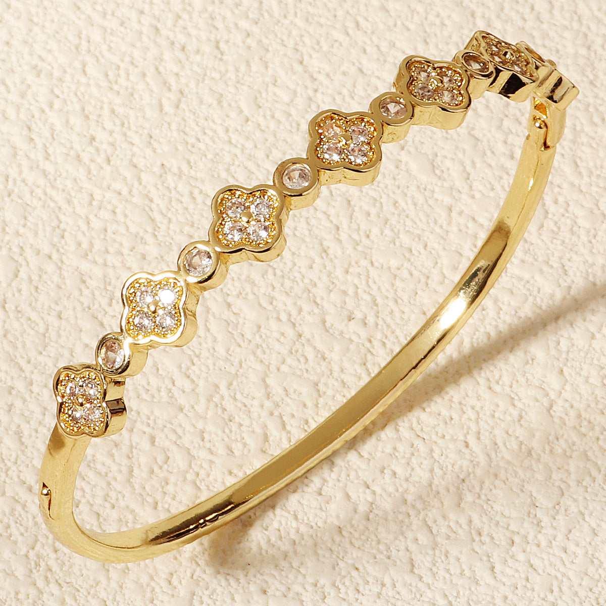 Miallo Fashion Trendy Copper-Inlaid Zircon Flower Bracelet Light Luxury Versatile Bride's Jewelry Bracelet BS-J5577G