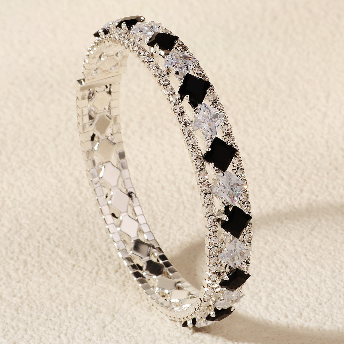 Miallo European American Fashion Full Rhinestone Wide Open Bracelet Light Luxury Versatile Shiny Daily Women's Bracelet BS-J5573