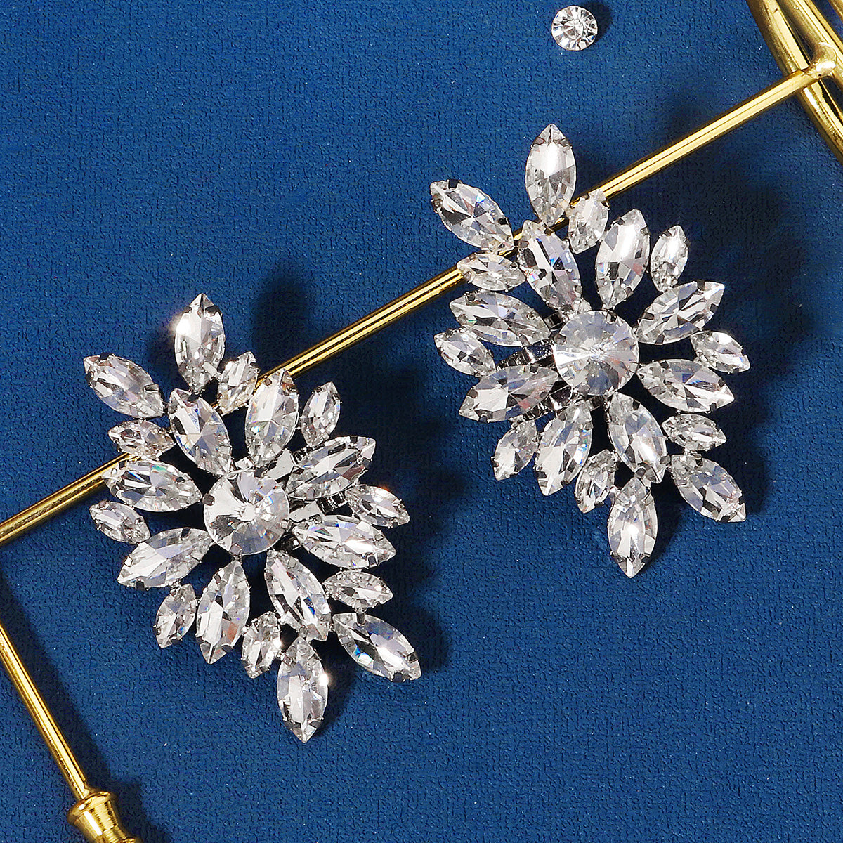 Miallo Luxury Versatile Shoe Accessories Shiny Rhinestone Shoe Buckles Exquisite High-Heel Shoe Clips SC-J078