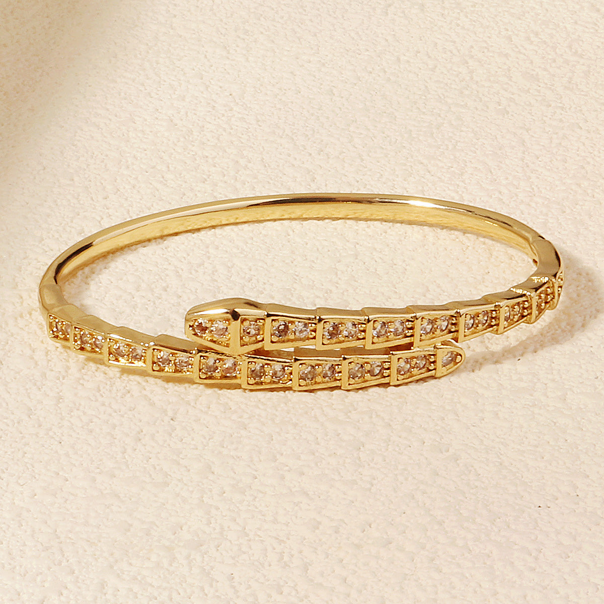 Miallo Unique Snake-Shaped Inlaid With Cubic Zircon Bangle Fashion Daily Accessories BS-J5537G