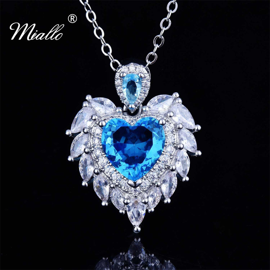 [miallo] Necklace N31 Angel Wing Heart Pendant Necklace